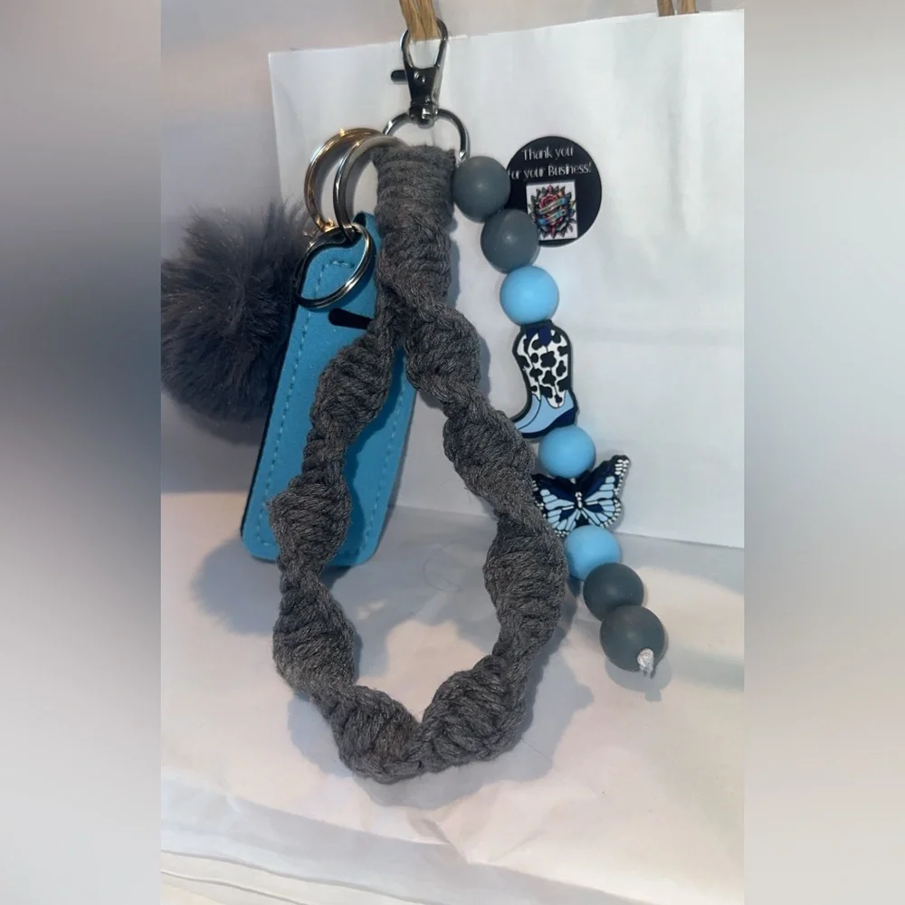 Macrame Keychain and accessories - Picture 1 of 1